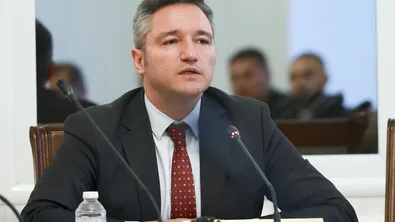 Вигенин: Проект на Радев е заплаха за БСП