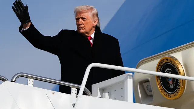 Допитване на CNN: Първата година на Тръмп в Белия дом се оценява като провал