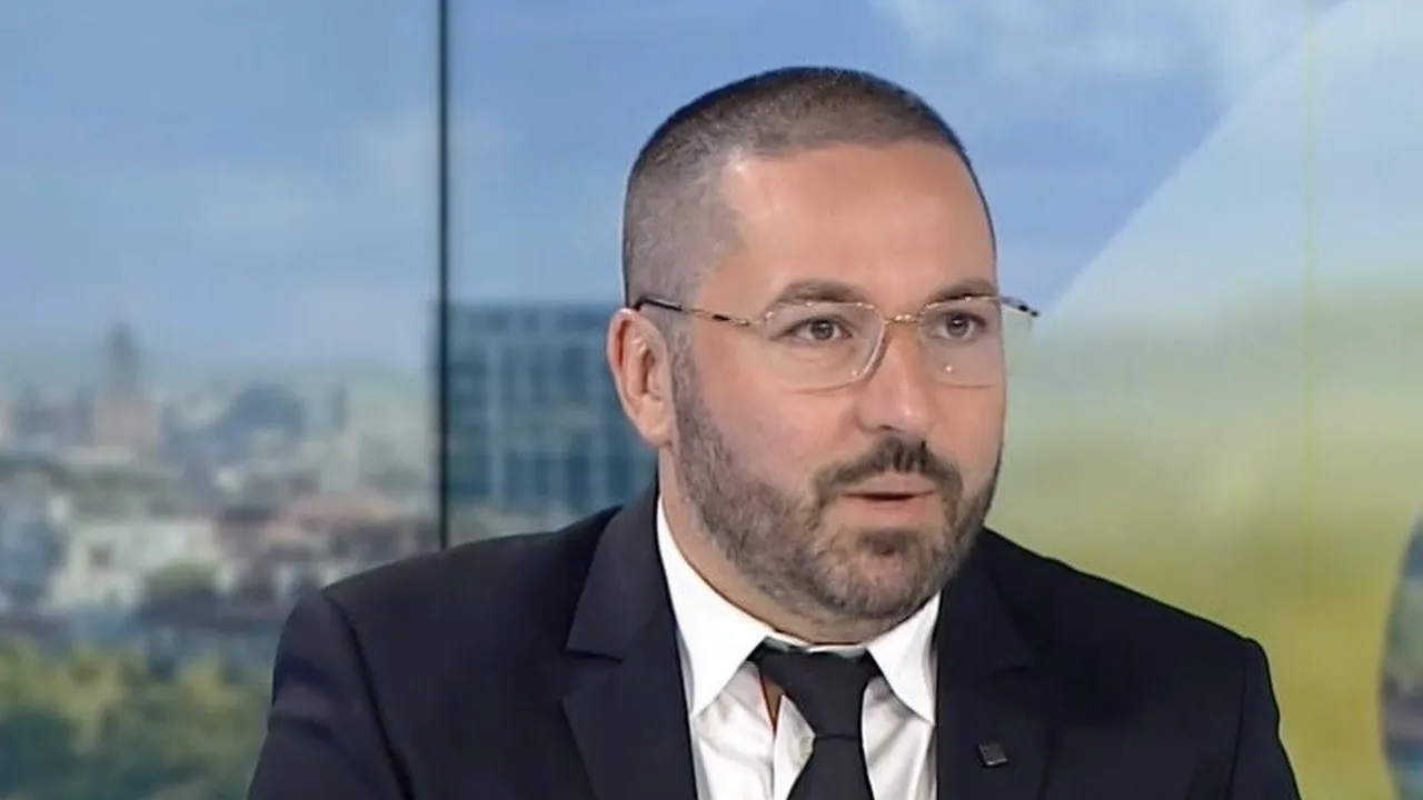 Николай Попов във Фейсбук: Да участвам ли в изборите тази пролет?