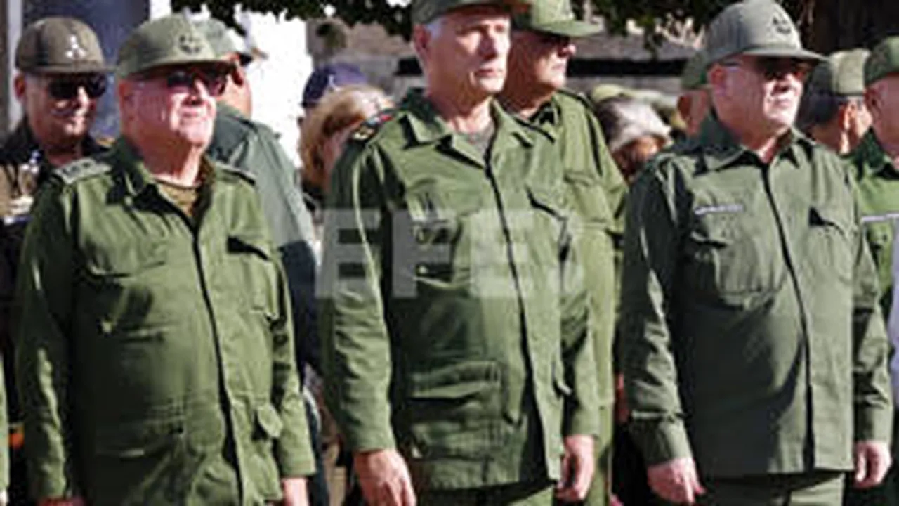 Куба одобри план за преминаване към военно положение на фона на напрежението със САЩ