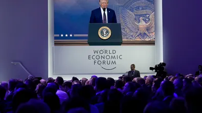 Как Давос стана MAGA