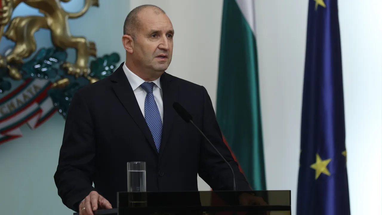 Румен Радев влиза в политиката и ще участва на предстоящите парламентарни избори