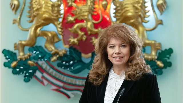 Коя е Илияна Йотова - първата жена президент