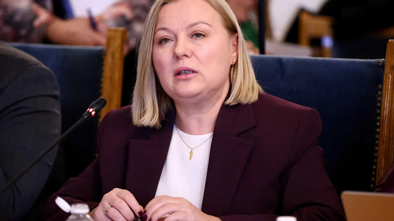 ПП-ДБ сложиха два репера пред Румен Радев