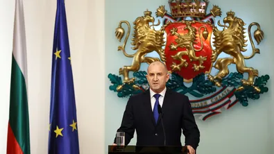 Световните агенции за оставката на Румен Радев и пътя към нов политически проект