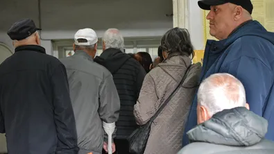 Българските пенсионери подкрепят Радев, но имат три ключови условия