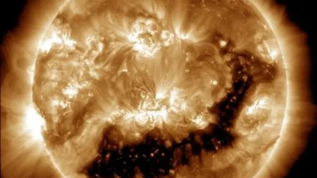 Силна геомагнитна буря обхвана Земята тази нощ