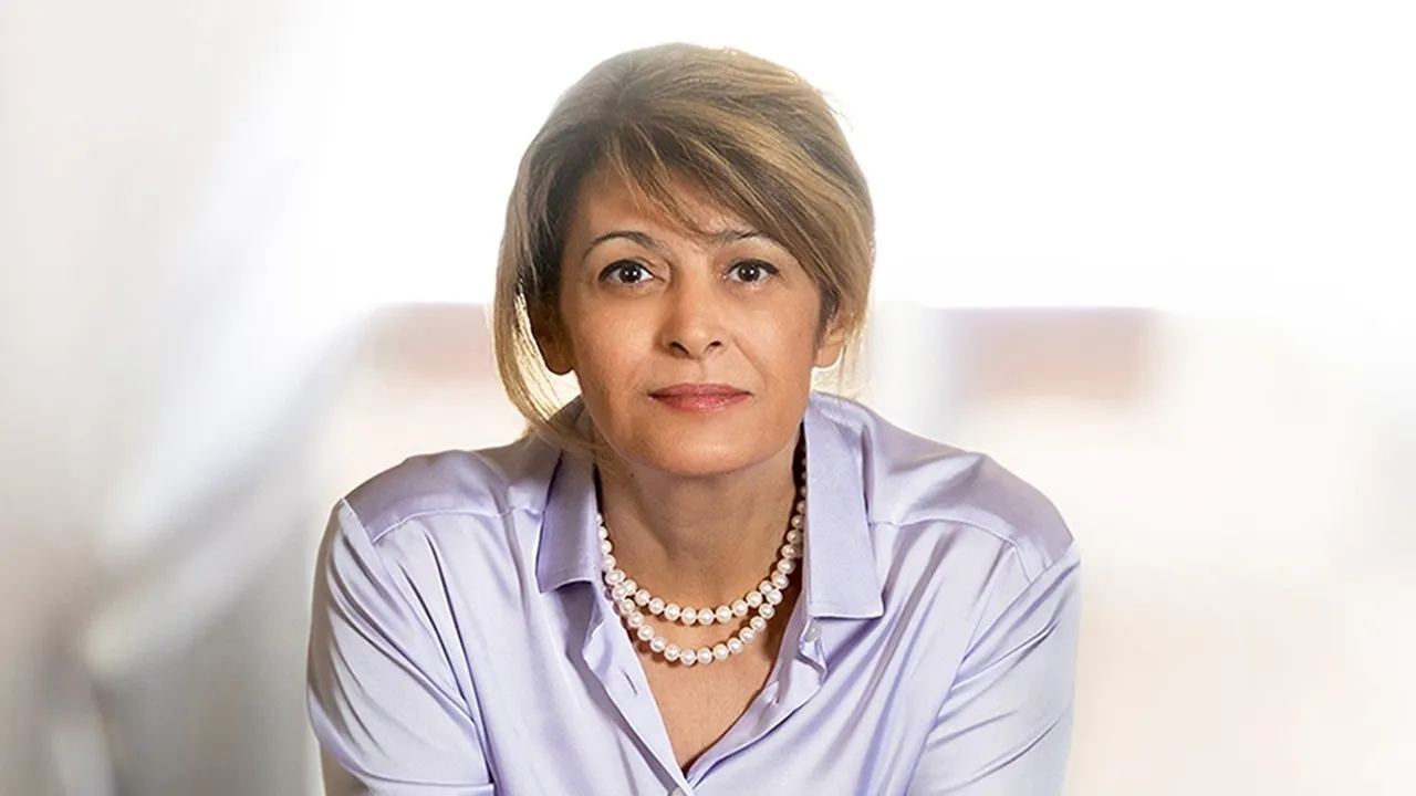 Десислава Радева обнови визията си преди обръщението на президента