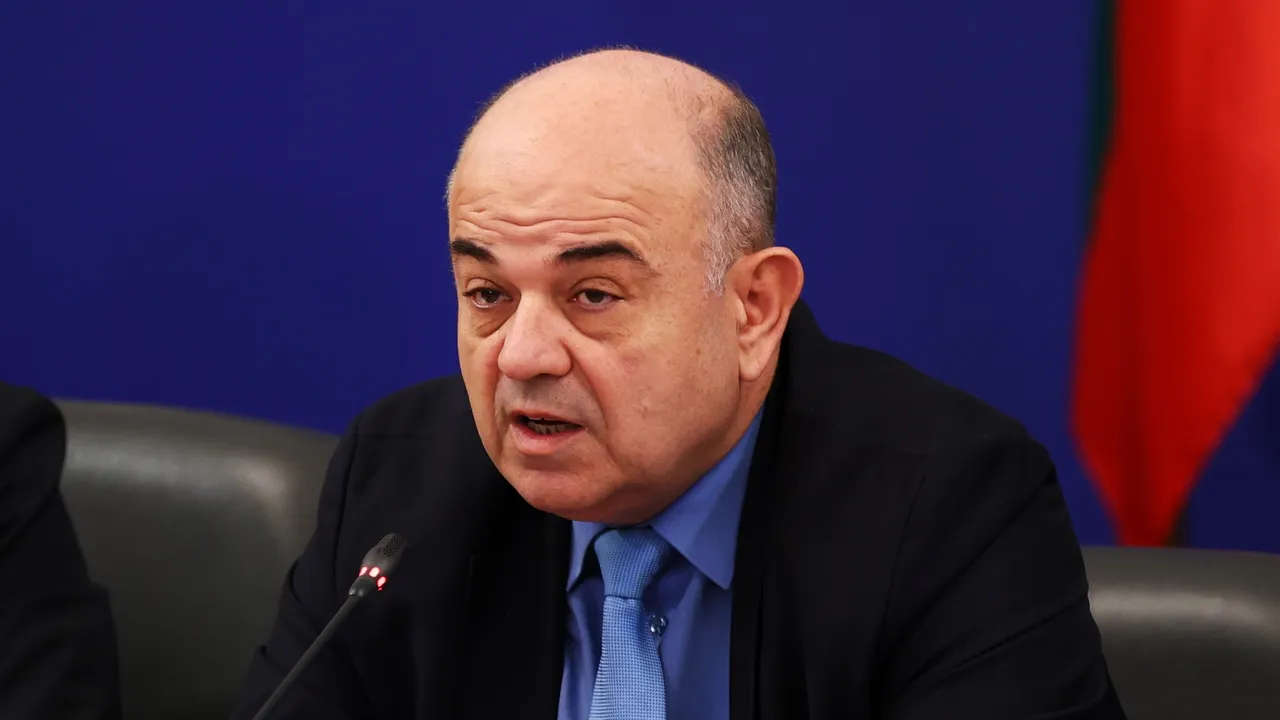 Владимир Иванов: Над 58% от левовата парична маса вече е изтеглена от обращение