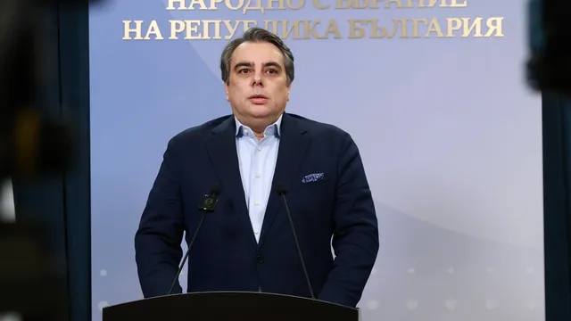Асен Василев: Този вот ще бъде съдбоносен за България, изборът е ваш