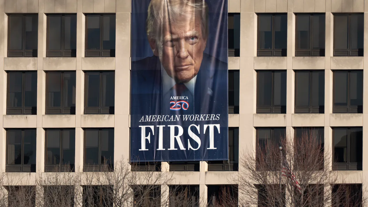 Година след встъпването си в длъжност Тръмп е по-богат с $2.7 млрд.