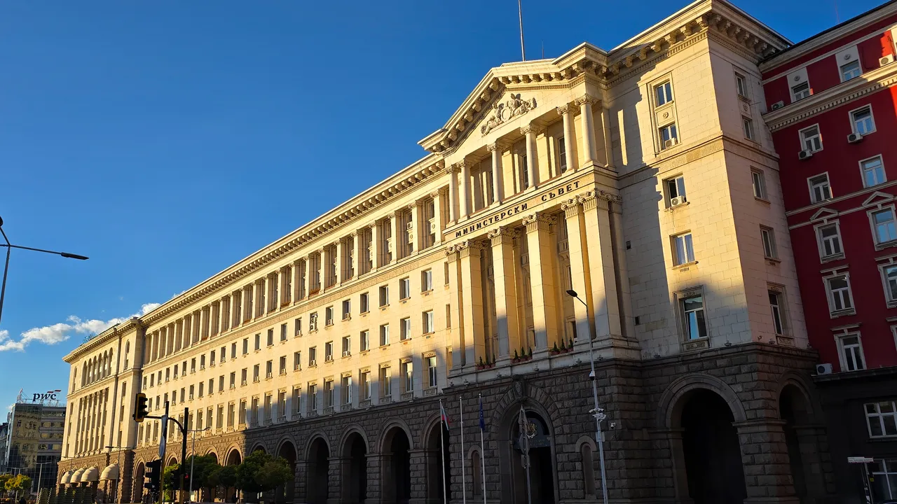 Служебният кабинет обсъжда кандидатури за европейски прокурор и ключови инвестиционни решения