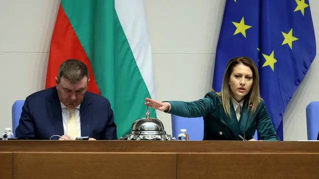 Трите законопроекта за закриване на КПК влизат в пленарната зала