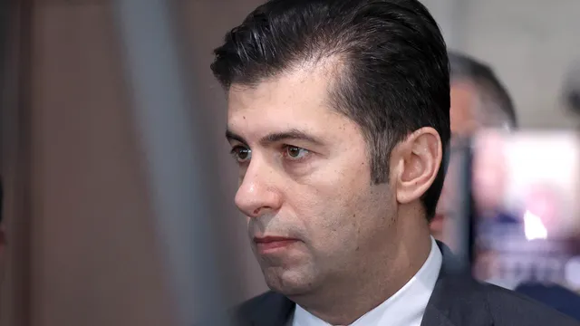 Петков: Фалшивият „модел Орбан“ не е решение за България