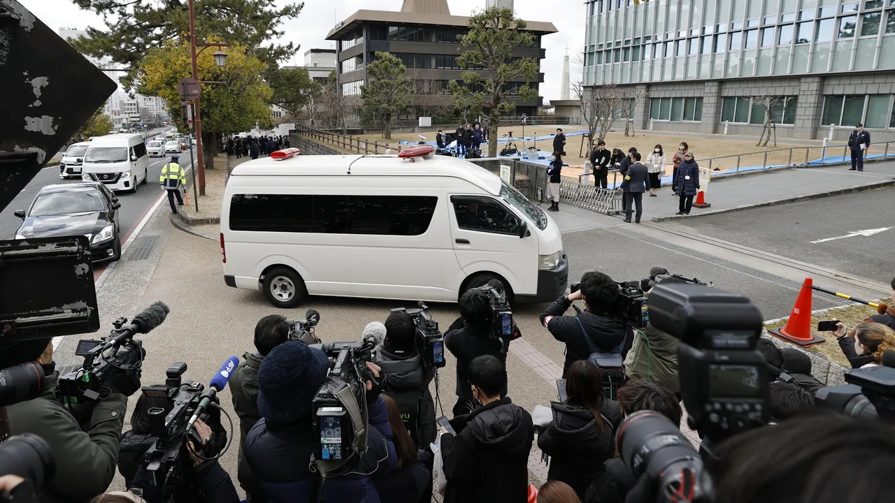 Доживотна присъда за убиеца на Шиндзо Абе