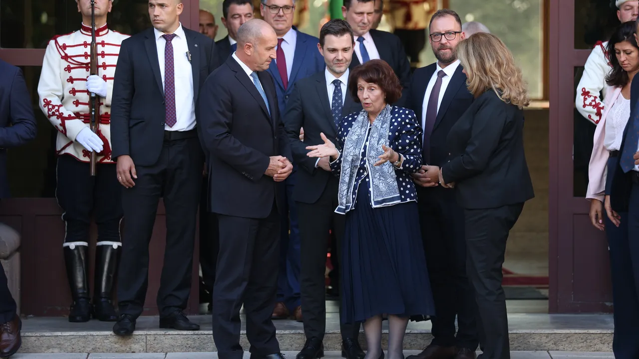 Как медиите в Северна Македония възприемат оставката на Румен Радев