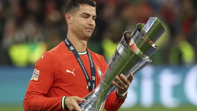 Роналдо може да спре с футбола през 2027 г., твърди Бен Джейкъбс