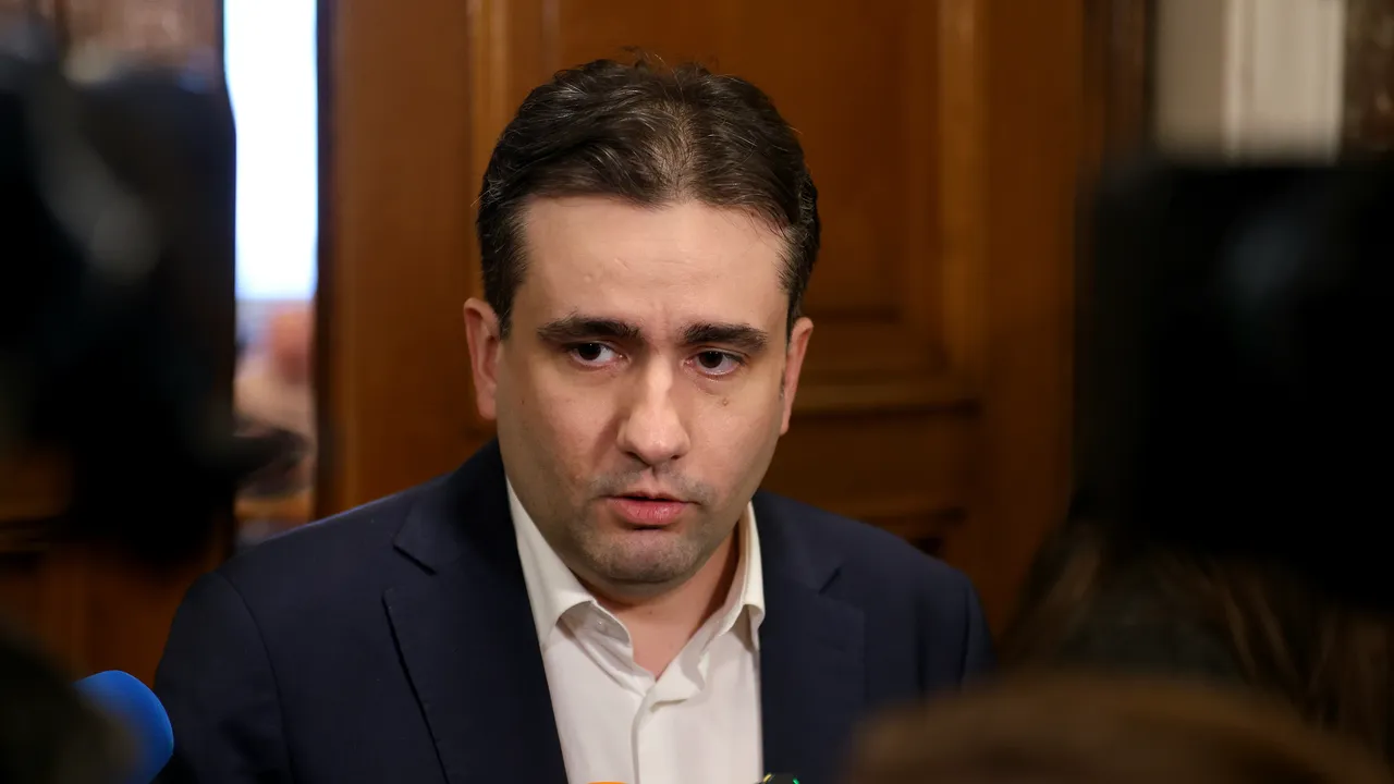 Божанов: „Съветът за мир“ е опасна грешка и може да маргинализира България