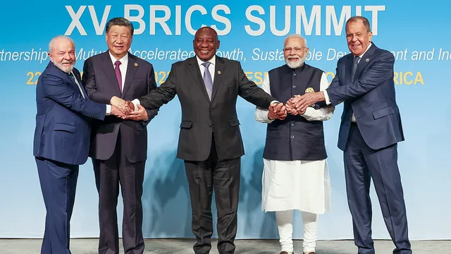 БРИКС подготвя собствена платежна система, независима от западните санкции