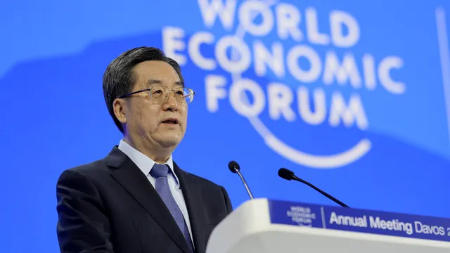 Тихата стратегия на Пекин в Давос: Китай залага на сдържаност, докато САЩ влизат в конфронтация с Европа