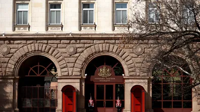 Първи разговори за съставяне на служебен кабинет - Назарян отива при Йотова
