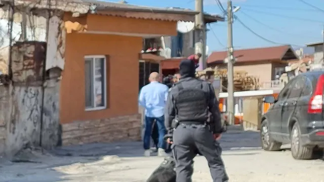 Владислав Панев разкрива принудите за гласуване в ромските общности: Ще ви бутнем къщите