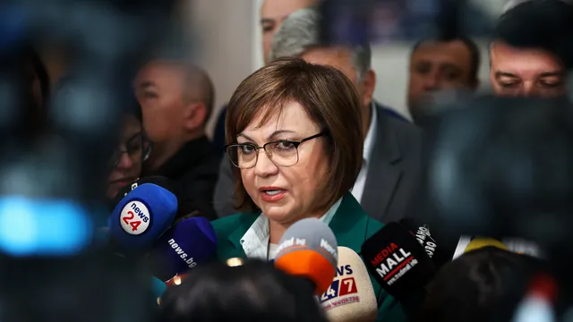 Нинова за Радев: Лицемер