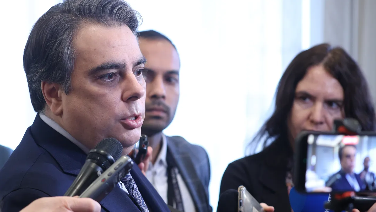 Асен Василев: Ако Радев иска, може да ни подкрепи