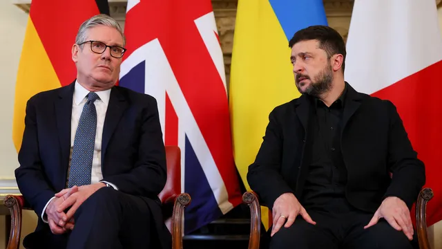 Стармър към Зеленски: Русия трябва да сложи край на кръвопролитията в Украйна