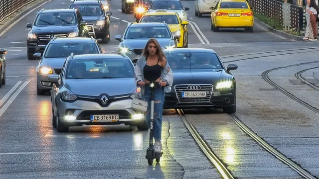 Създават единен национален регистър на електрическите тротинетки и техните собственици