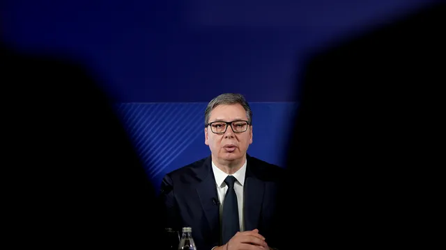 Вучич обсъди бъдещето на НИС и енергийната сигурност с руския посланик