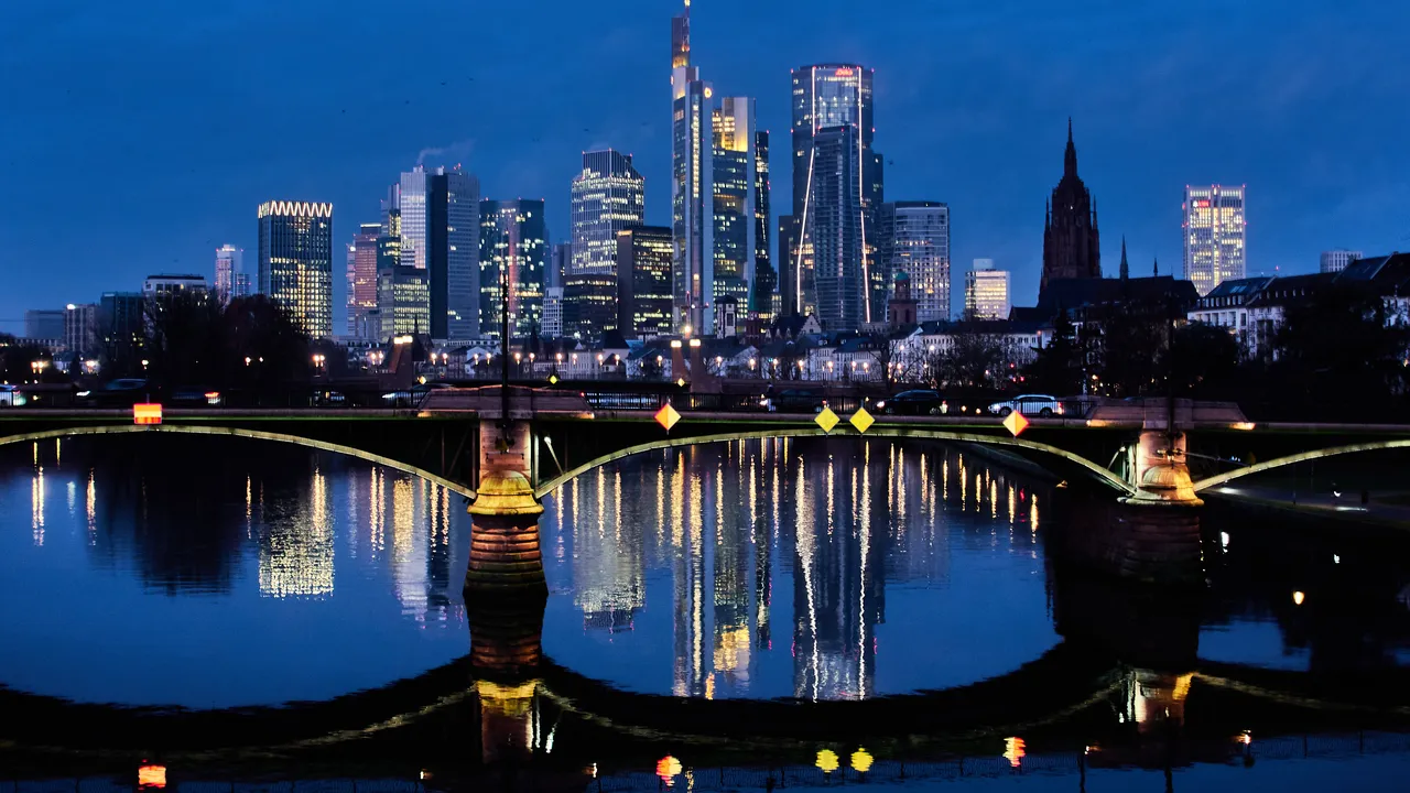 Обиски в „Дойче банк“ заради подозрения за пране на пари