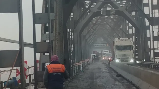 Ремонтът на Дунав мост при Русе напредва по план