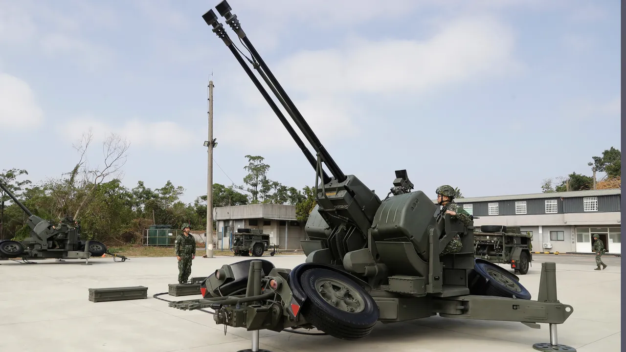 Тайван симулира отблъскване на морска атака в условия на нарастващо напрежение с Китай