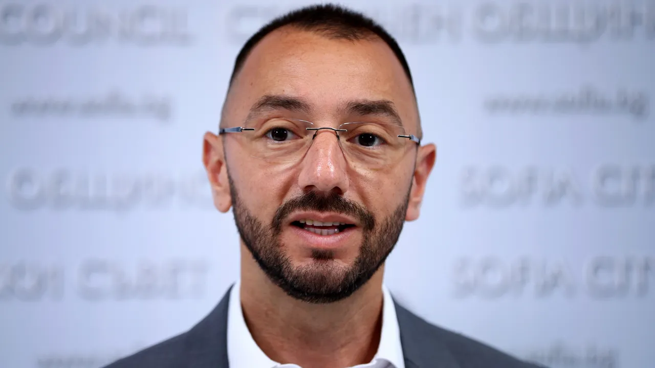 Хекимян: Опасен прецедент е освобождаването от таксата за битови отпадъци за периода на кризата с боклука