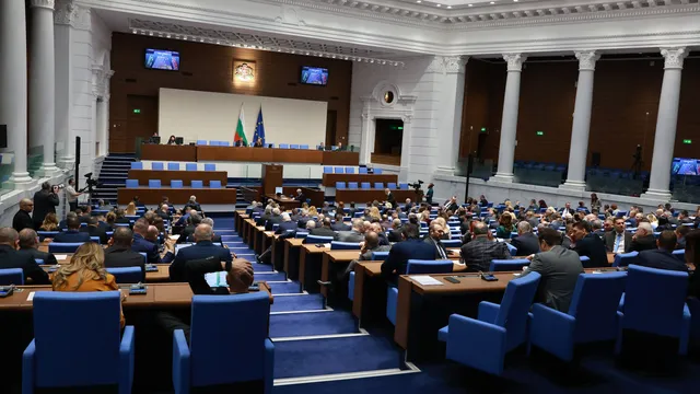 Окончателно: Броят на изборните секции извън ЕС се ограничава до 20