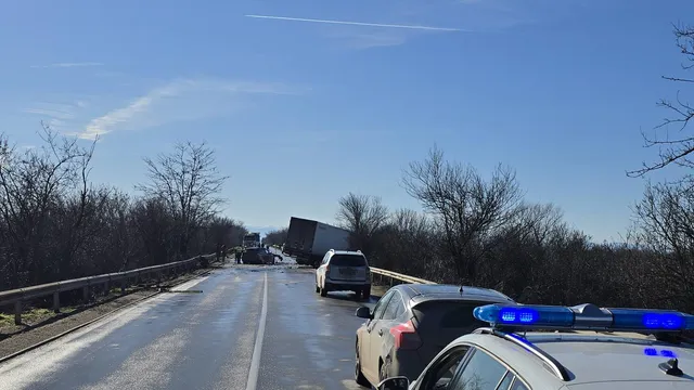 Обвиниха шофьора, врязал се в колата на бившия кмет на Червен бряг д-р Цветан Костадинов