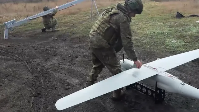 СБУ отчита унищожаването на руски военни самолети и хеликоптери при дронови удари