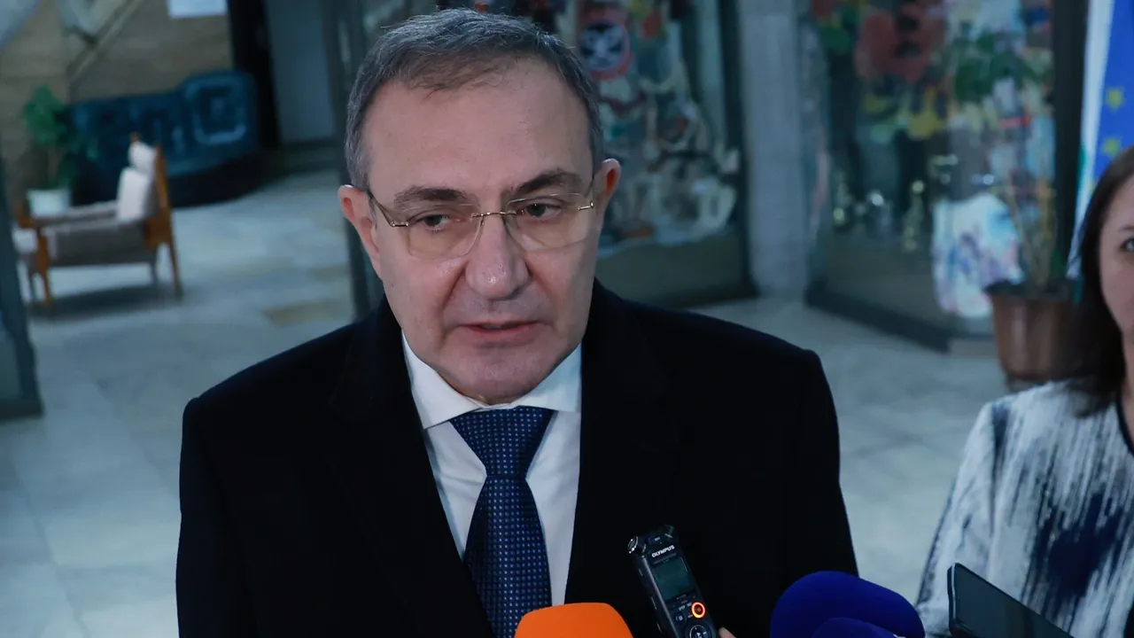 Гуцанов: Ръст на заплатите в бюджетната сфера ще има