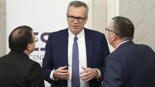 Експерт: Мълчание и облекчение от България спрямо сделката за "Лукойл"