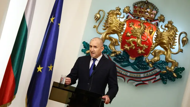 Радев: Най-удобният вариант за олигархията беше да остана в президентството