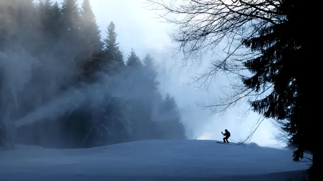 ПСС: Лавинна опасност има по високите части и откритите склонове на планините