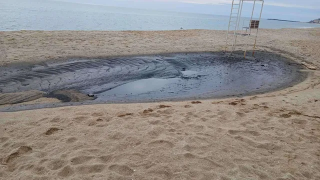 Хотел е вероятният източник на разлив с мазут на плаж „Кабакум“