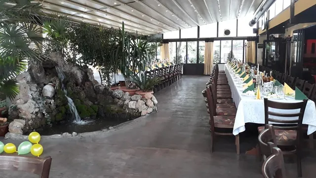 Джип се вряза в ресторант в Пловдив, пострадала е жена