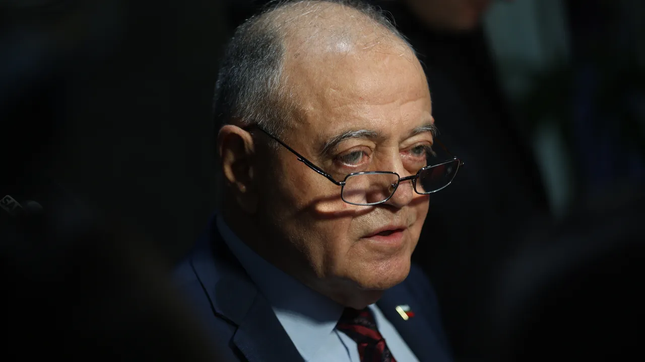 Атанас Атанасов: Румен Радев е сериозен политически опонент, но няма основания за сътрудничество