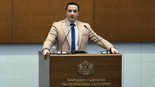 Явор Божанков: Проектът на Румен Радев е стратегическа заплаха за България