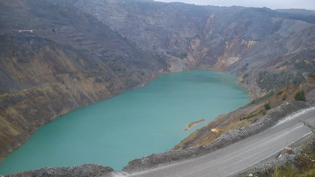 Китай поема контрола над минна империя в Сърбия за сметка на колосална екологична цена