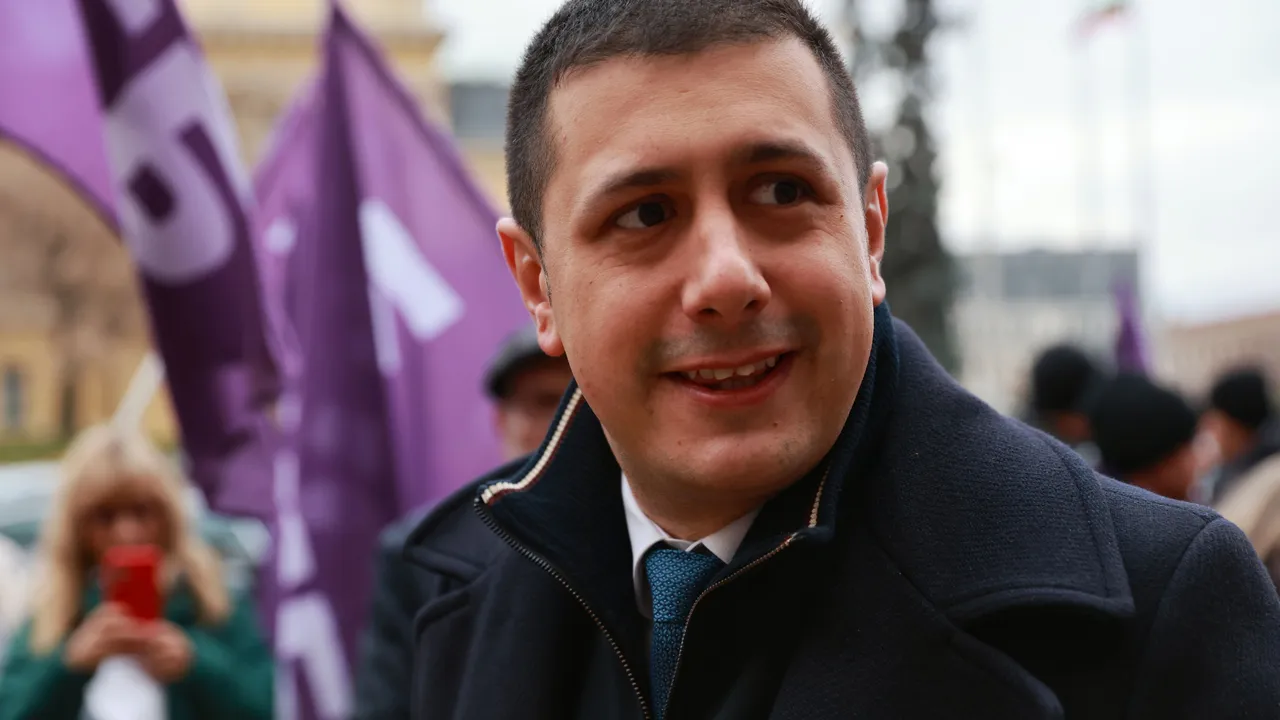 Атанас Атанасов, БСП: Ще издигнем кандидатурата на Илияна Йотова за президент