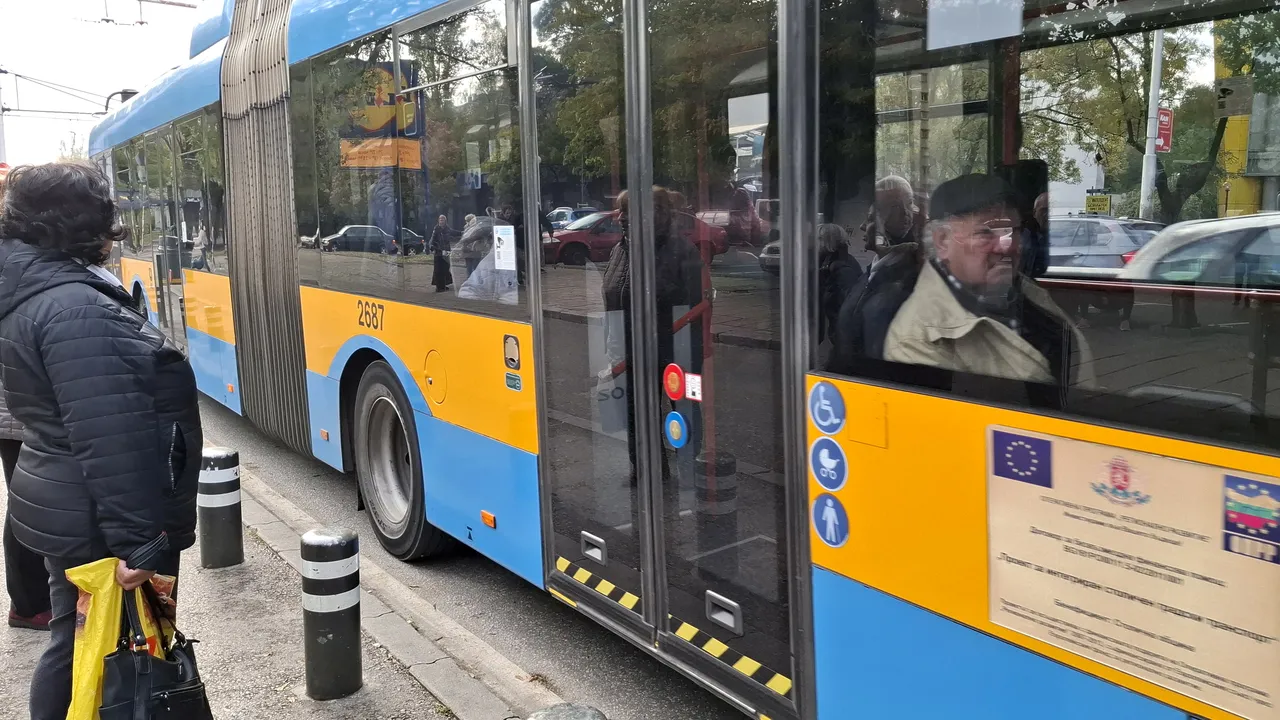 Заплатите в градския транспорт в София свършват още през февруари
