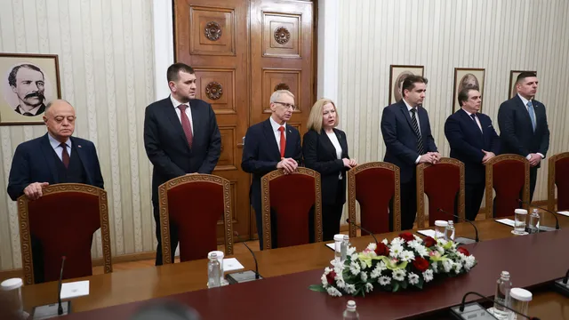 Божидар Божанов: Служебният кабинет трябва да спре кранчето на модела "Борисов-Пеевски"